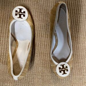 Tory Burch Woven Beige Loafers with White Accents